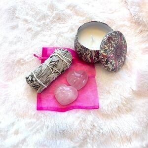 ✨ Spiritual Cleansing Gift Set – Rose Quartz Hearts, Sage, Fig Soy Candle | New